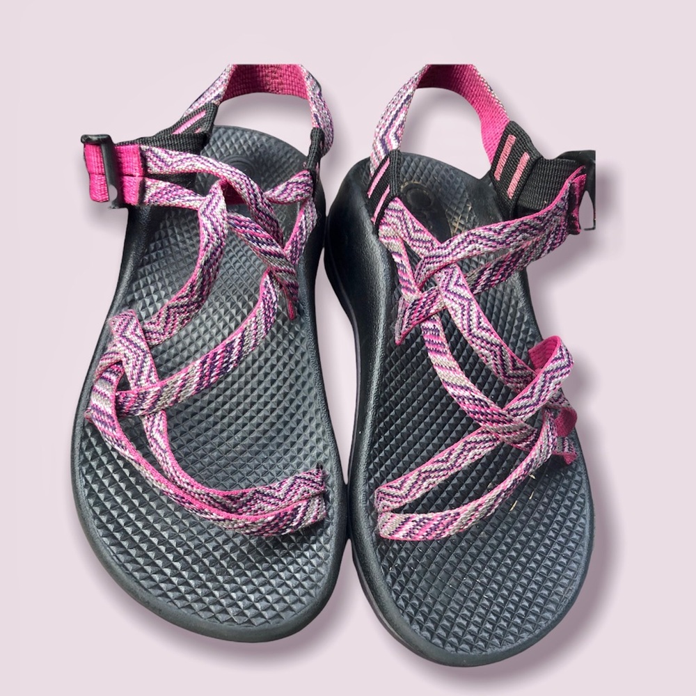 Chacos • youth size 3 • EUC